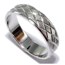 Bague argent rhodié 3,4g T 50 à 68