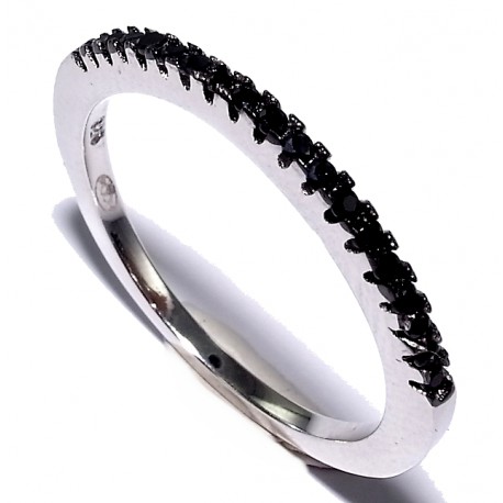 Bague argent rhodié 1,6g T 50 à 60 zircons noirs