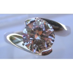 Bague argent rhodiee zircon 4.5 g