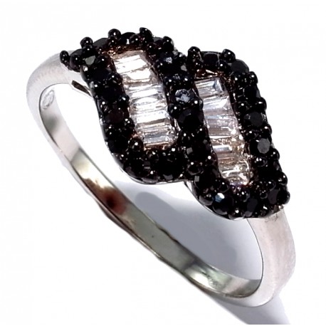 Bague argent rhodiee 1,8g t50 à 60 zircons noirs et blancs