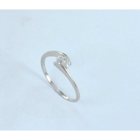 Bague argent rhodiee 1g t50 à 60 zircons