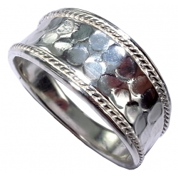 Bague argent 2,9g martelée taille 50 à 60