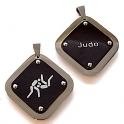 pendentif acier judo