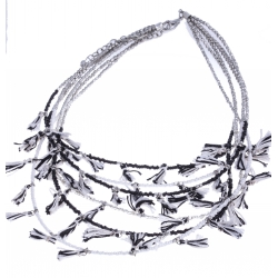 Collier fantaisie - métal argenté - perles noires et pompons - 42+7cm
