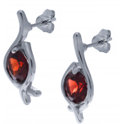 Boucles d'oreille en argent rhodié 2,9g - grenat - 1,9 carats