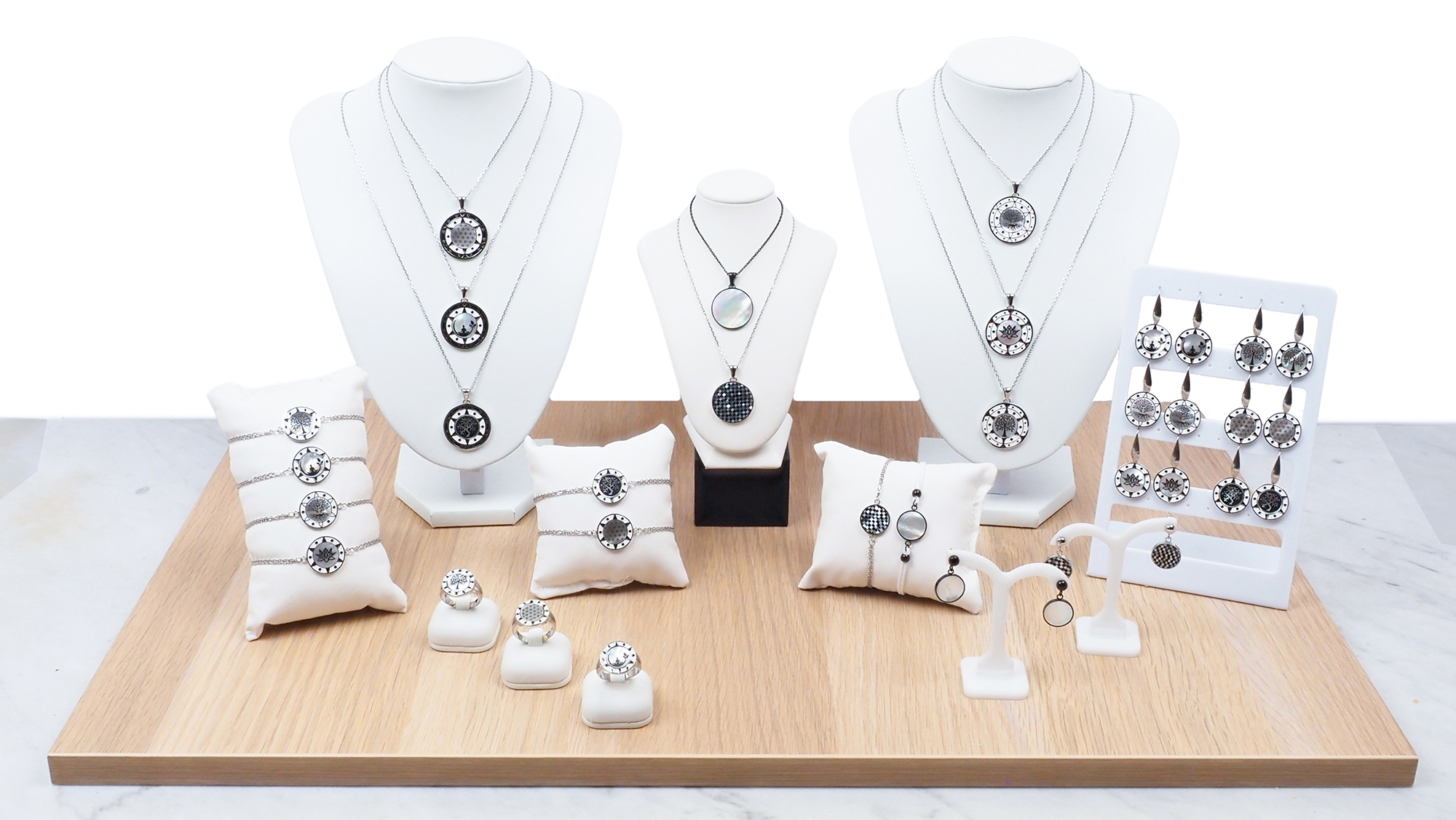 Collection YOLA Automne / Hiver 2022 - collection black & white